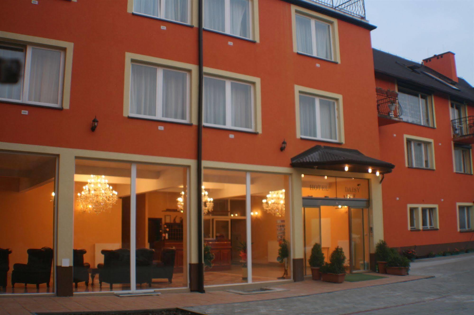 Hotel Daisy Budget Cracóvia Exterior foto